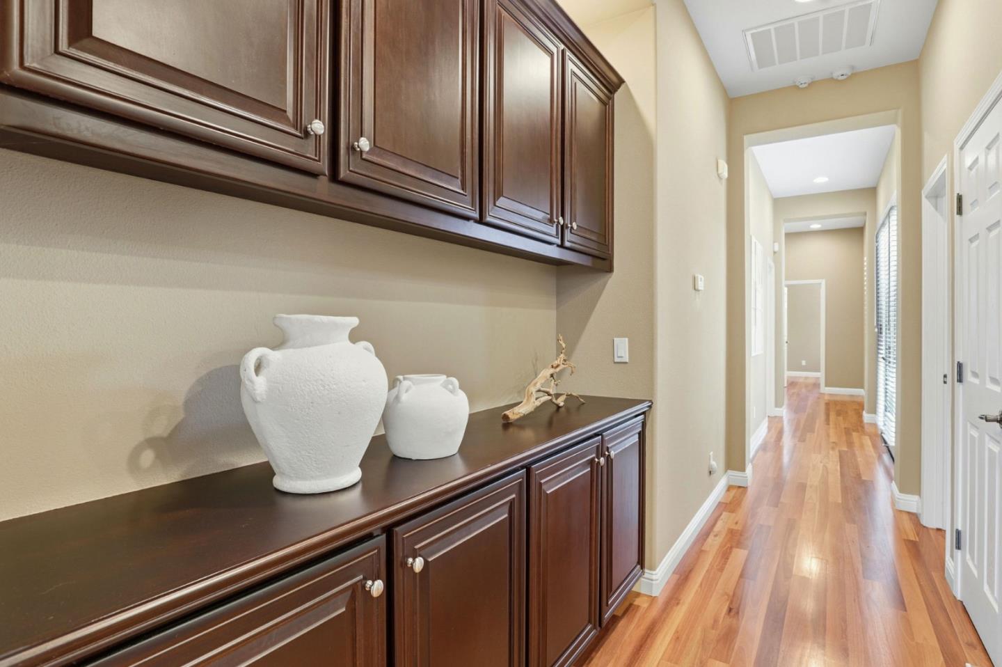 Detail Gallery Image 26 of 39 For 670 E Central Ave, Morgan Hill,  CA 95037 - 4 Beds | 2/1 Baths