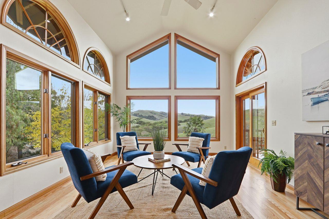 Detail Gallery Image 12 of 35 For 525 Vista Ridge Dr, Milpitas,  CA 95035 - 4 Beds | 3 Baths