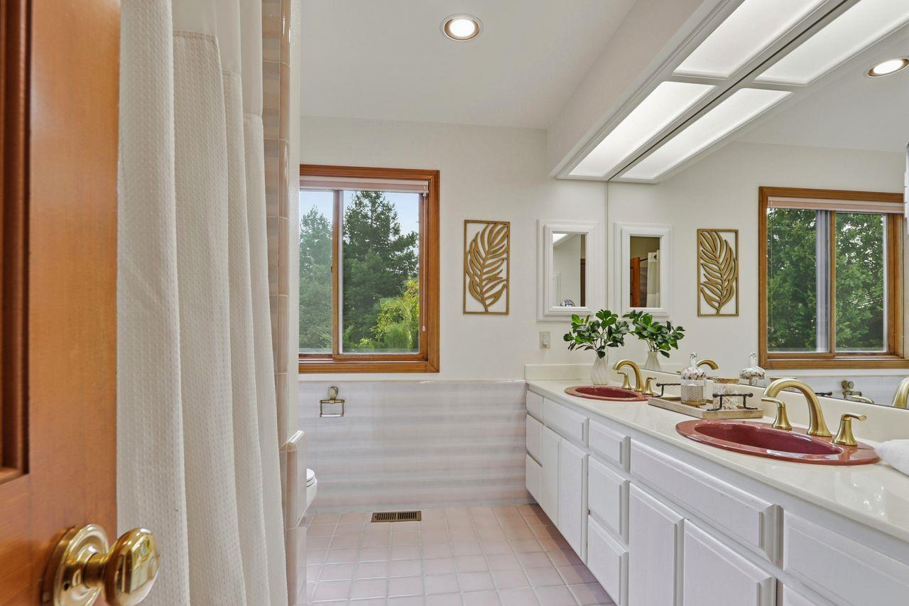 Detail Gallery Image 18 of 35 For 525 Vista Ridge Dr, Milpitas,  CA 95035 - 4 Beds | 3 Baths