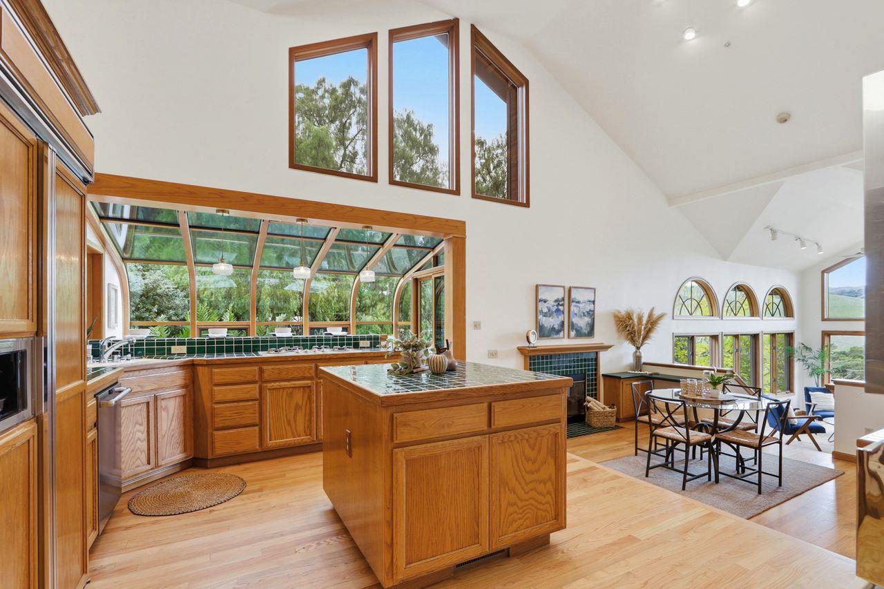 Detail Gallery Image 7 of 35 For 525 Vista Ridge Dr, Milpitas,  CA 95035 - 4 Beds | 3 Baths