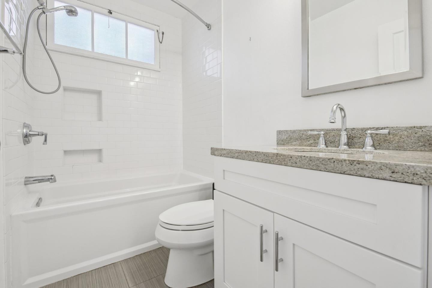 Detail Gallery Image 6 of 15 For 1032 19th St #2,  Santa Monica,  CA 90403 - 1 Beds | 1 Baths