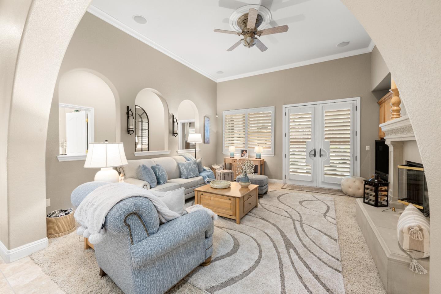 Detail Gallery Image 23 of 74 For 5723 Grassington Ln, Sacramento,  CA 95835 - 2 Beds | 2/1 Baths