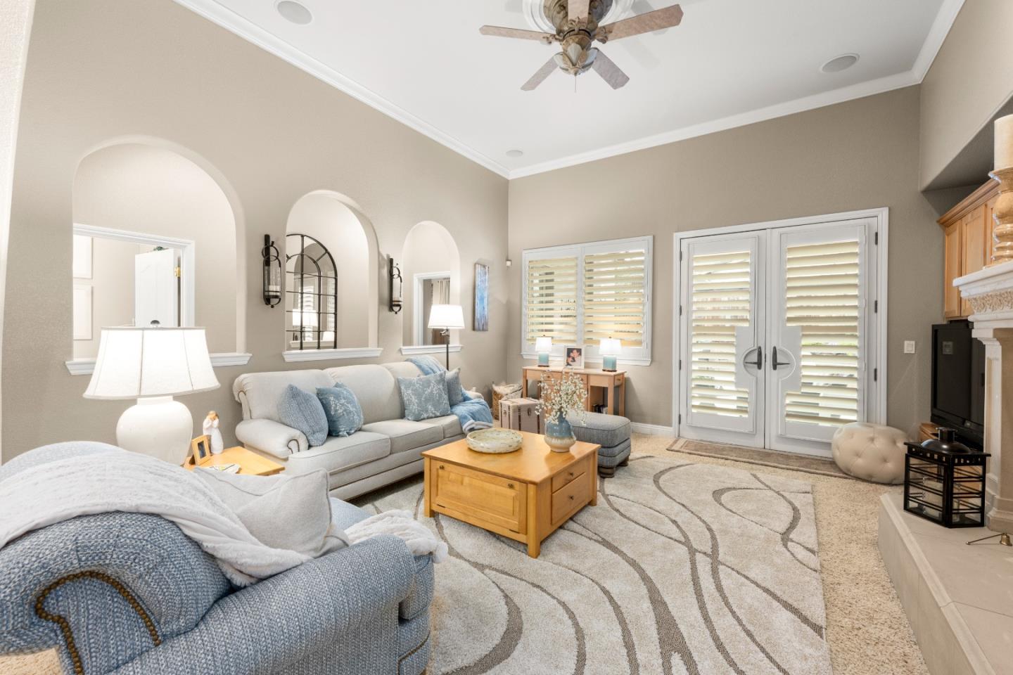 Detail Gallery Image 24 of 74 For 5723 Grassington Ln, Sacramento,  CA 95835 - 2 Beds | 2/1 Baths