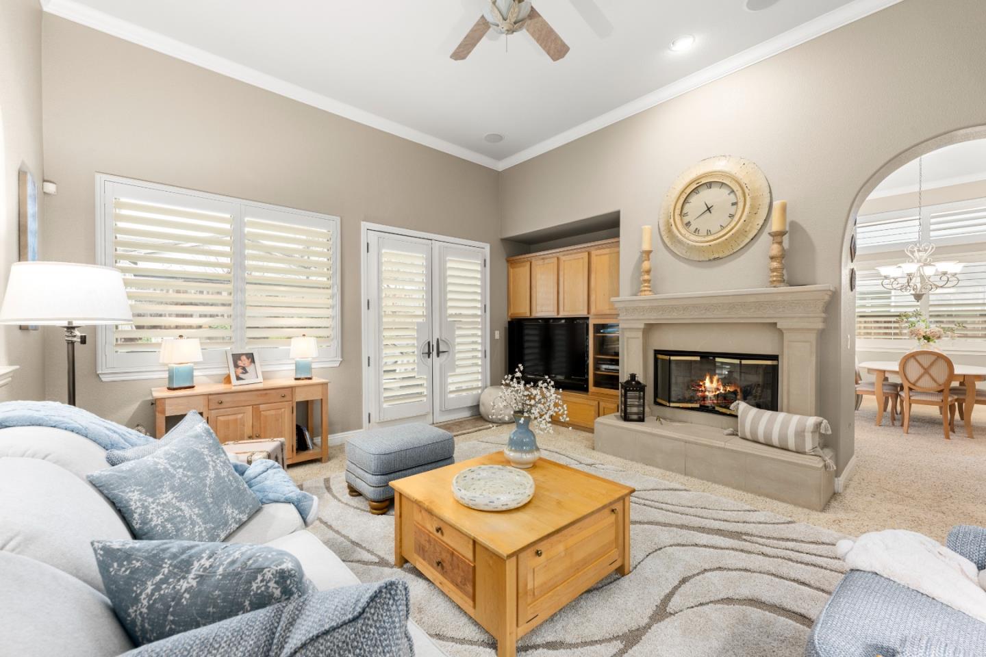 Detail Gallery Image 25 of 74 For 5723 Grassington Ln, Sacramento,  CA 95835 - 2 Beds | 2/1 Baths