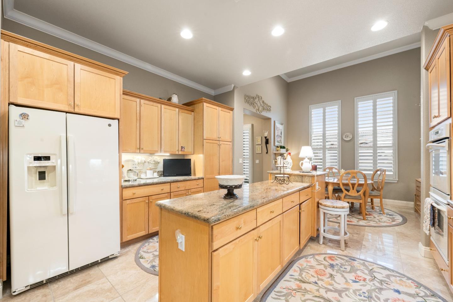 Detail Gallery Image 34 of 74 For 5723 Grassington Ln, Sacramento,  CA 95835 - 2 Beds | 2/1 Baths