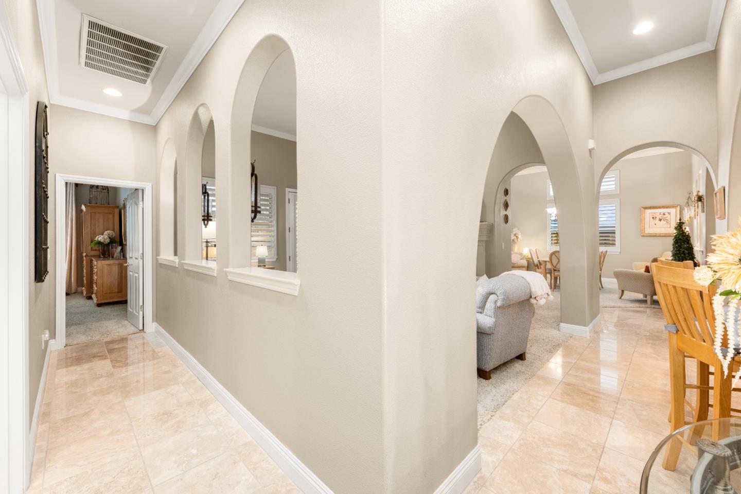 Detail Gallery Image 44 of 74 For 5723 Grassington Ln, Sacramento,  CA 95835 - 2 Beds | 2/1 Baths