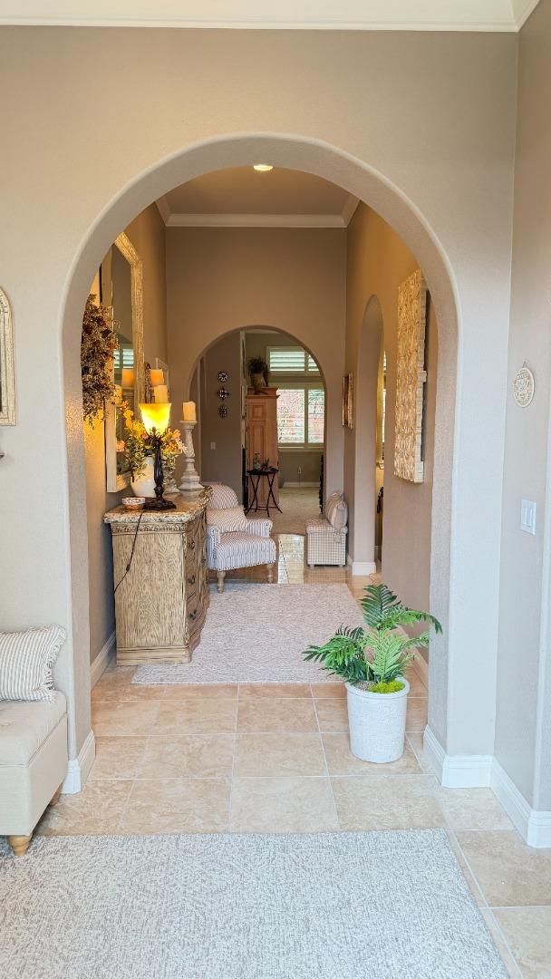 Detail Gallery Image 6 of 16 For 5723 Grassington Ln, Sacramento,  CA 95835 - 2 Beds | 2/1 Baths