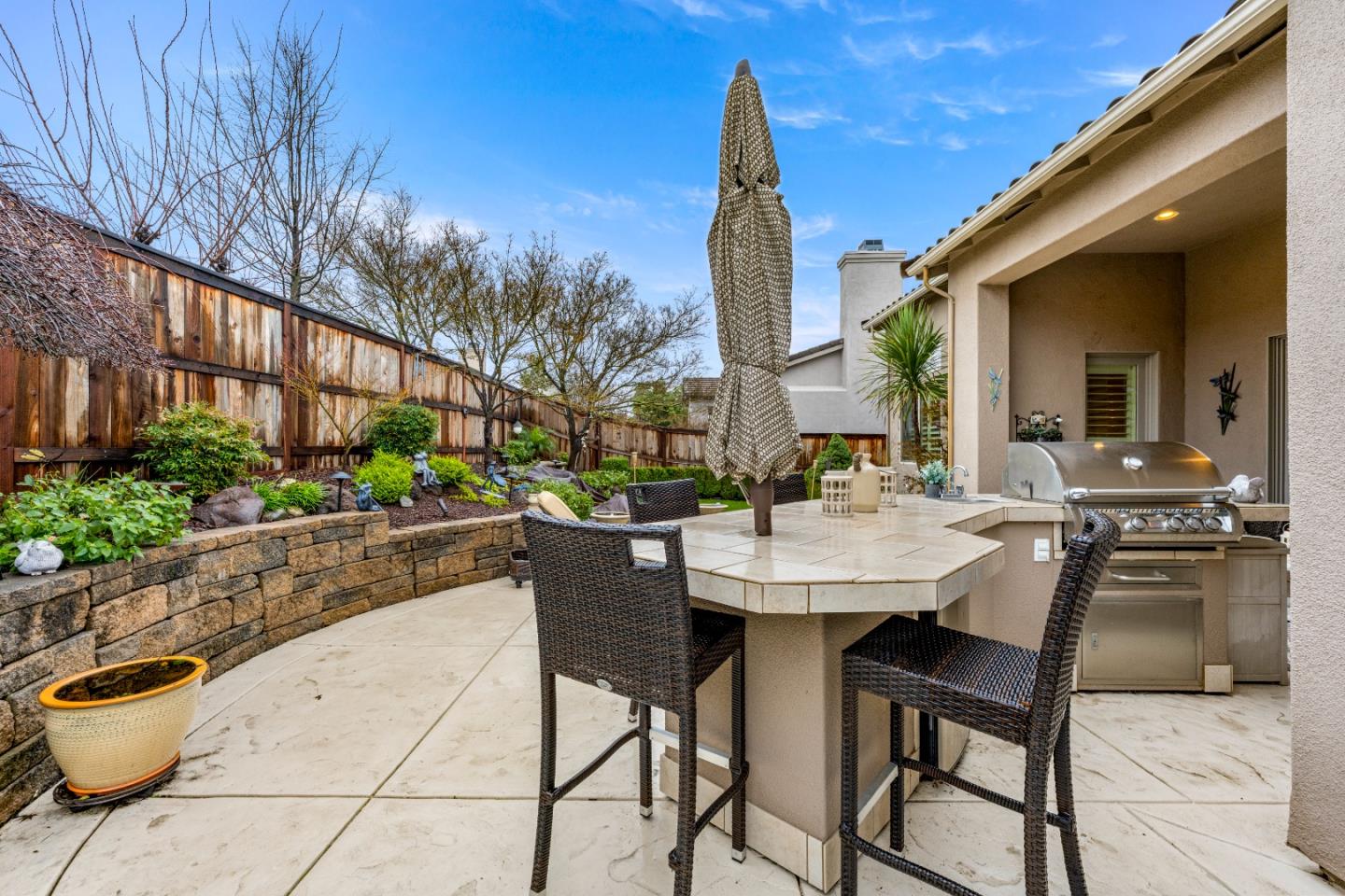 Detail Gallery Image 64 of 74 For 5723 Grassington Ln, Sacramento,  CA 95835 - 2 Beds | 2/1 Baths