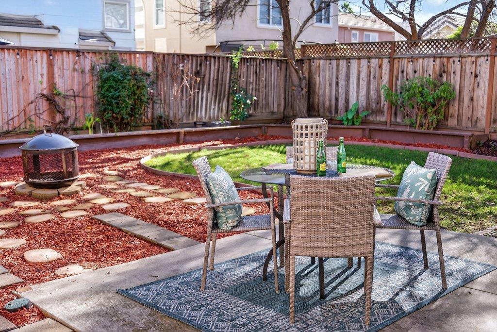 Detail Gallery Image 10 of 41 For 9336 Lariat Dr, Gilroy,  CA 95020 - 3 Beds | 2/1 Baths