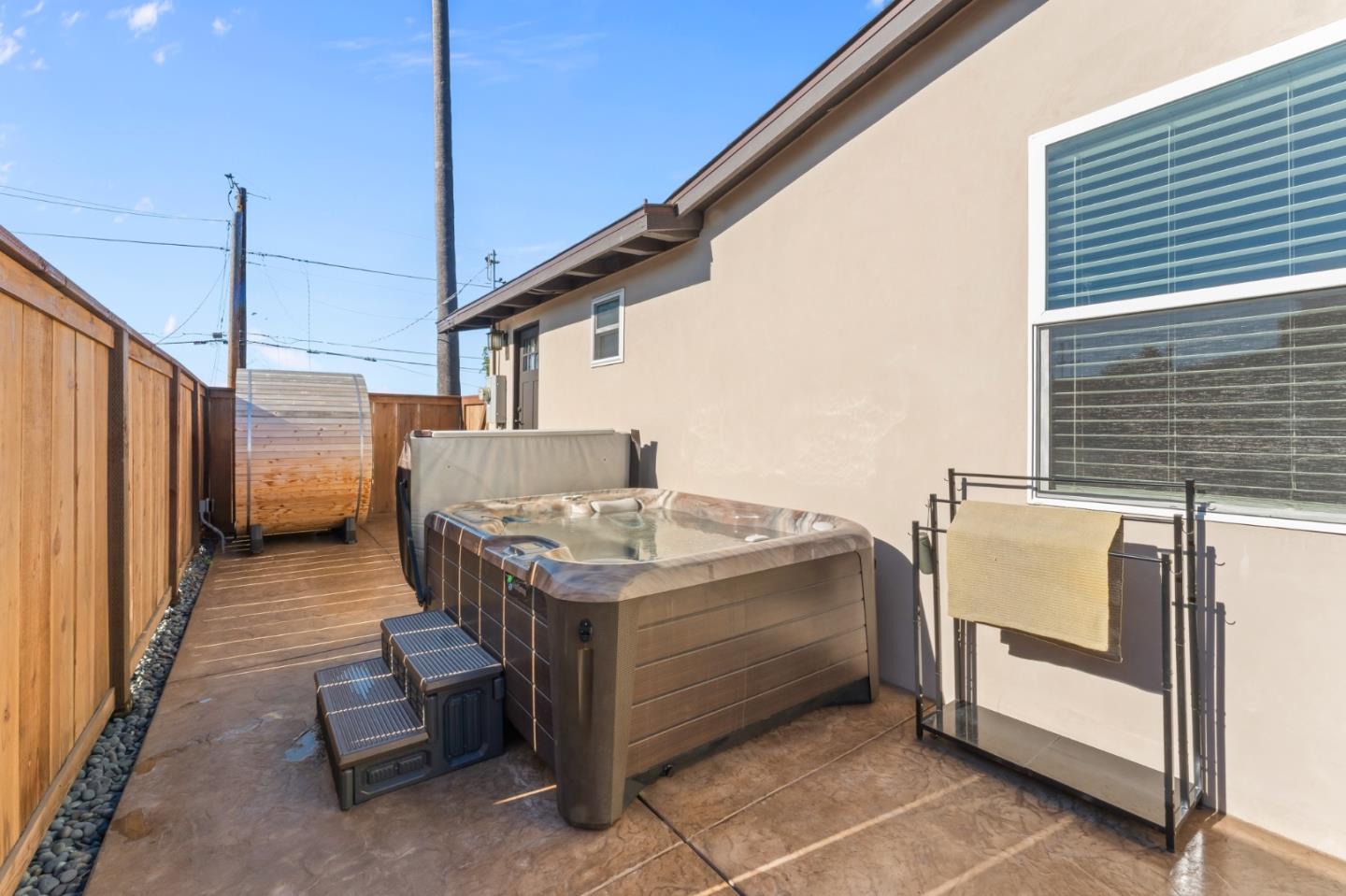 Detail Gallery Image 25 of 32 For 1106 Buena St, Seaside,  CA 93955 - 4 Beds | 2 Baths