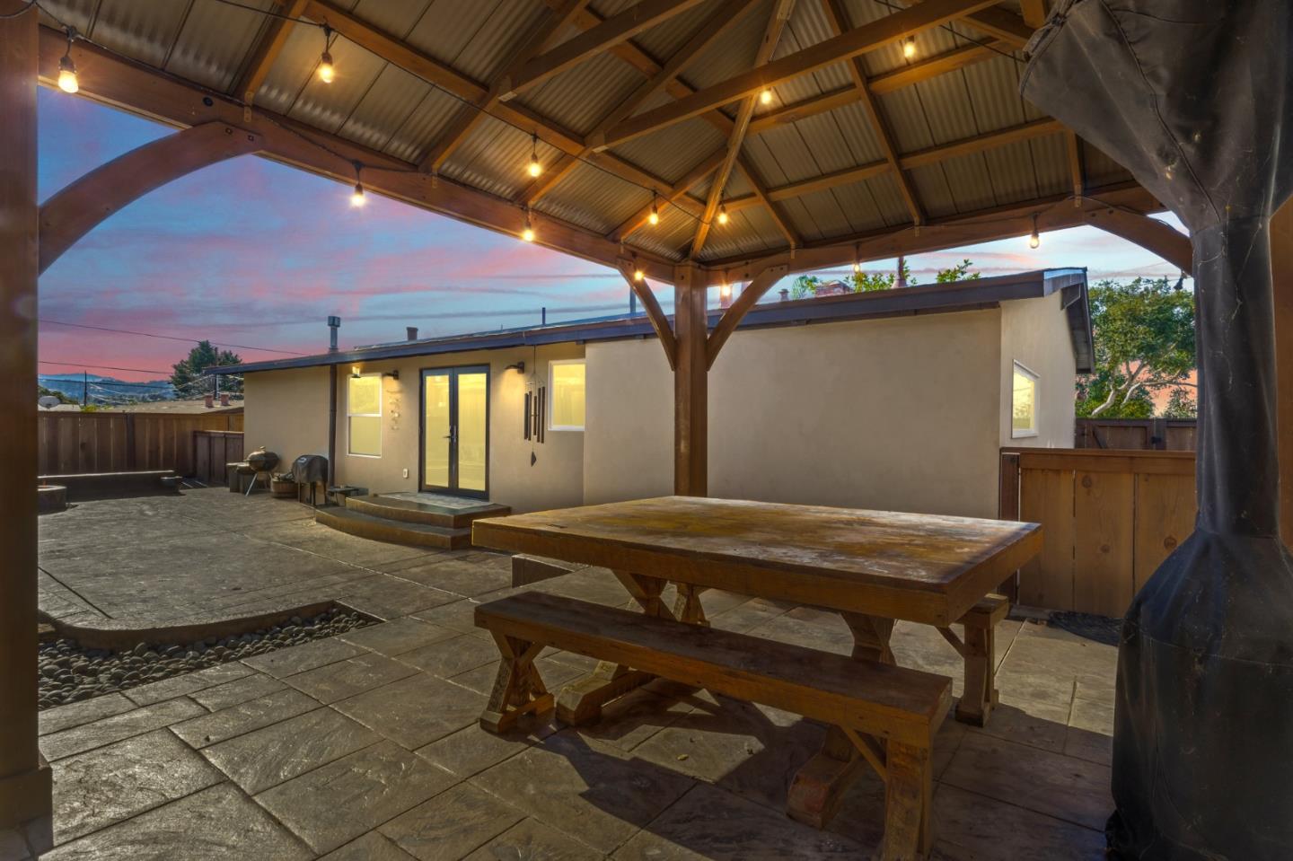 Detail Gallery Image 30 of 32 For 1106 Buena St, Seaside,  CA 93955 - 4 Beds | 2 Baths