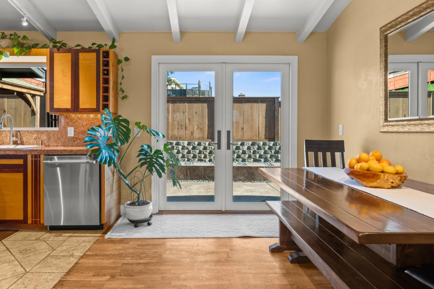 Detail Gallery Image 6 of 32 For 1106 Buena St, Seaside,  CA 93955 - 4 Beds | 2 Baths