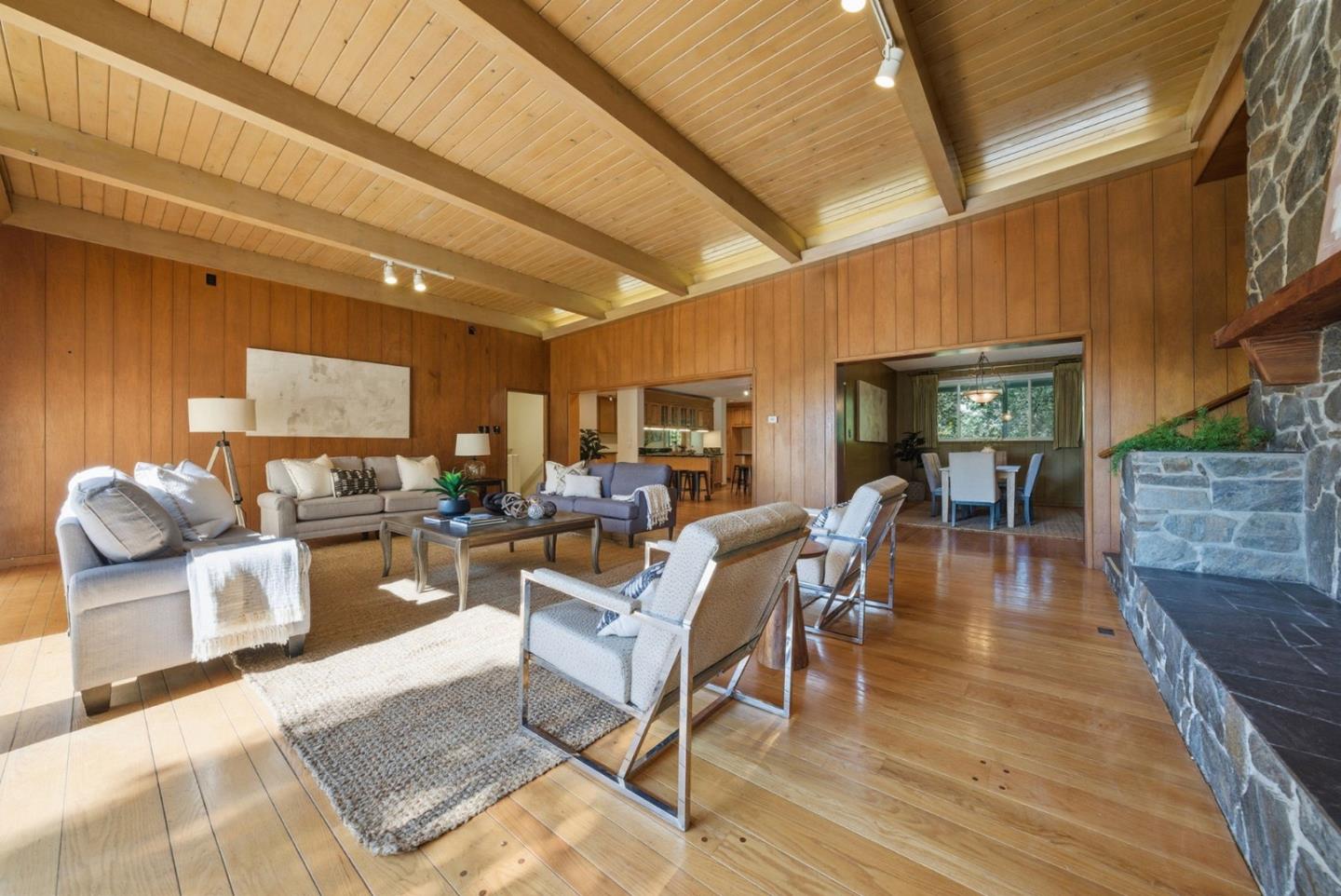 Detail Gallery Image 14 of 84 For 5401 Leona St, Oakland,  CA 94619 - 5 Beds | 3 Baths