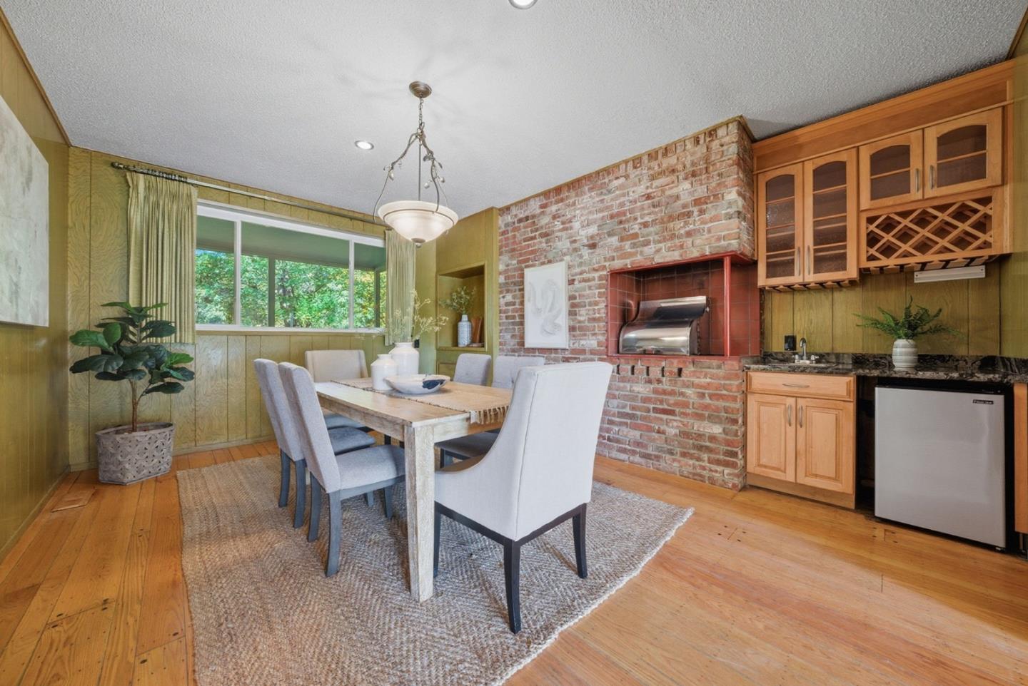 Detail Gallery Image 20 of 84 For 5401 Leona St, Oakland,  CA 94619 - 5 Beds | 3 Baths