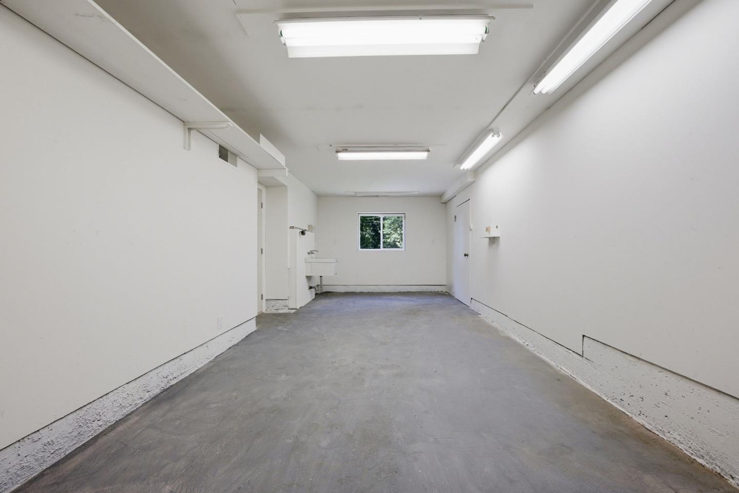 Detail Gallery Image 62 of 84 For 5401 Leona St, Oakland,  CA 94619 - 5 Beds | 3 Baths