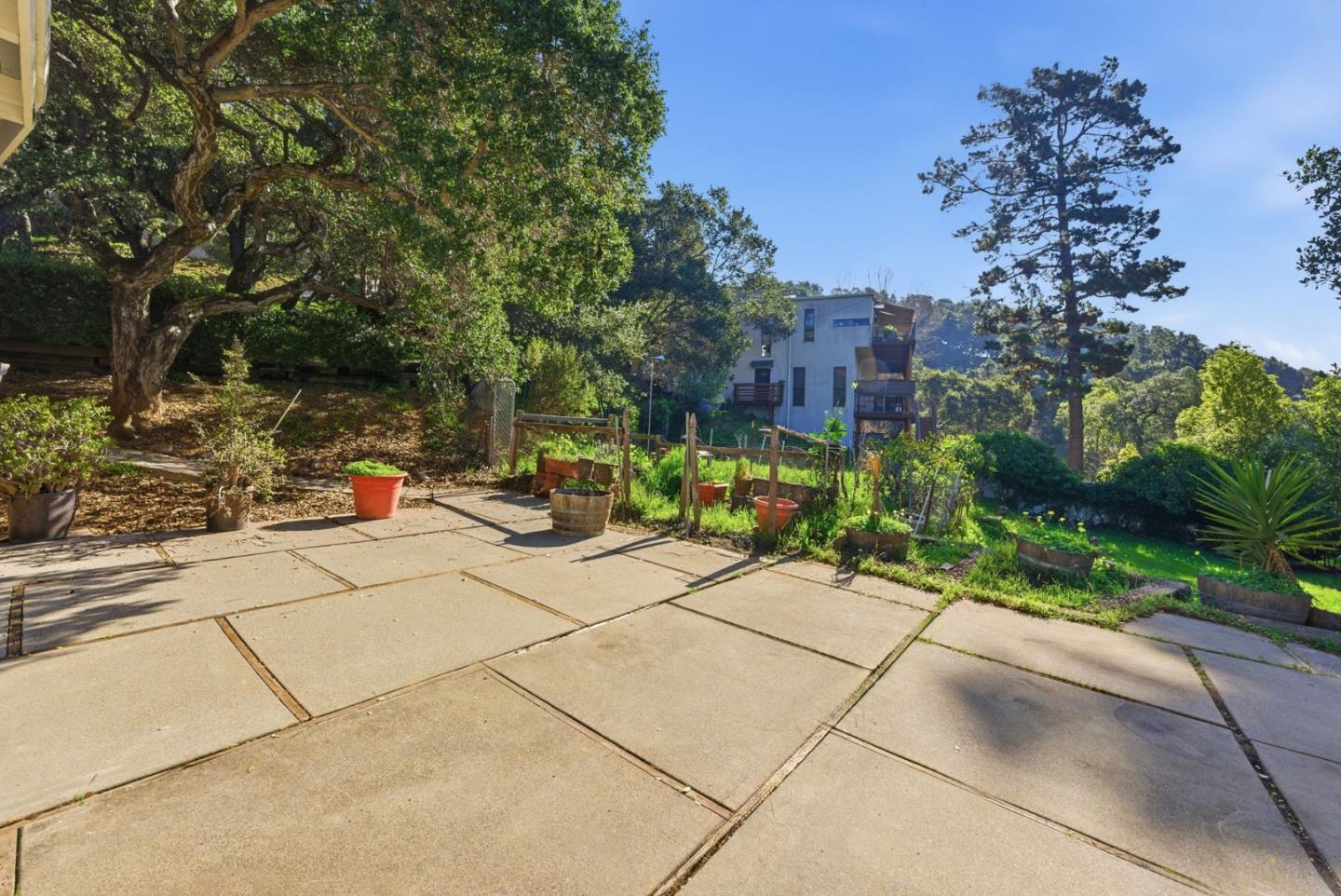 Detail Gallery Image 66 of 84 For 5401 Leona St, Oakland,  CA 94619 - 5 Beds | 3 Baths