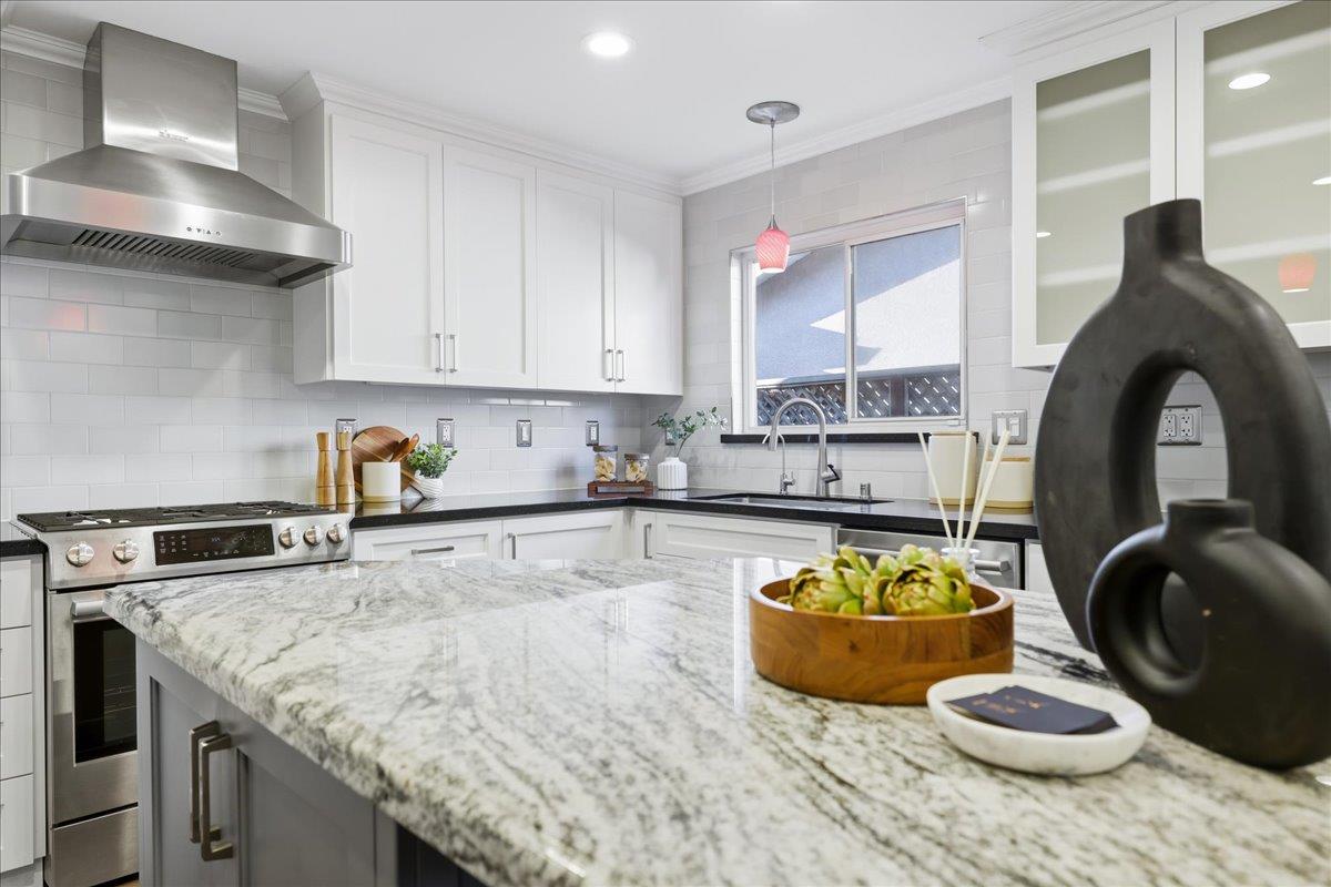 Detail Gallery Image 19 of 69 For 3782 Kirk Rd, San Jose,  CA 95124 - 3 Beds | 2 Baths