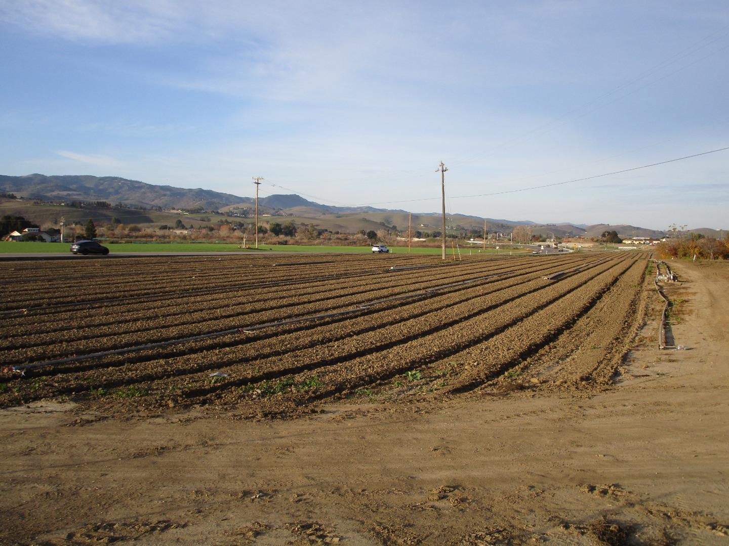 Detail Gallery Image 4 of 10 For 0 Ladd Ln, Hollister,  CA 95023 - – Beds | – Baths