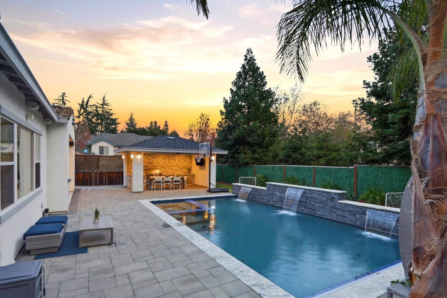 Detail Gallery Image 30 of 87 For 600 Price Dr, Morgan Hill,  CA 95037 - 5 Beds | 4/1 Baths