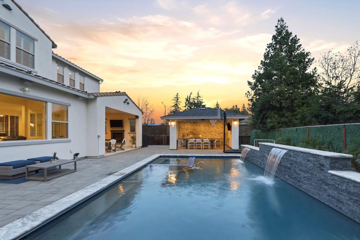 Detail Gallery Image 31 of 87 For 600 Price Dr, Morgan Hill,  CA 95037 - 5 Beds | 4/1 Baths