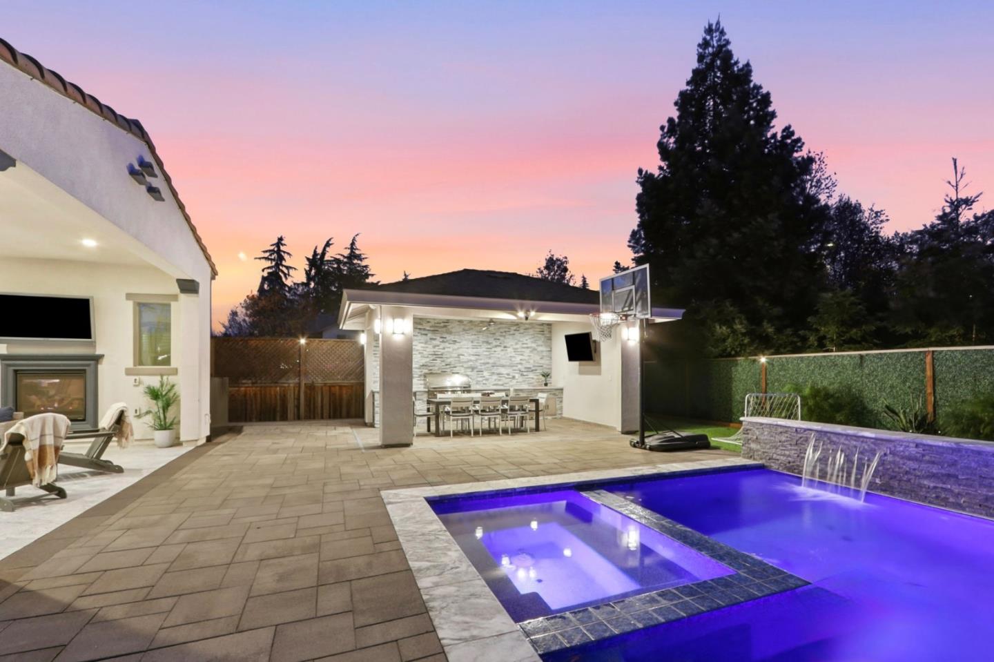 Detail Gallery Image 6 of 87 For 600 Price Dr, Morgan Hill,  CA 95037 - 5 Beds | 4/1 Baths