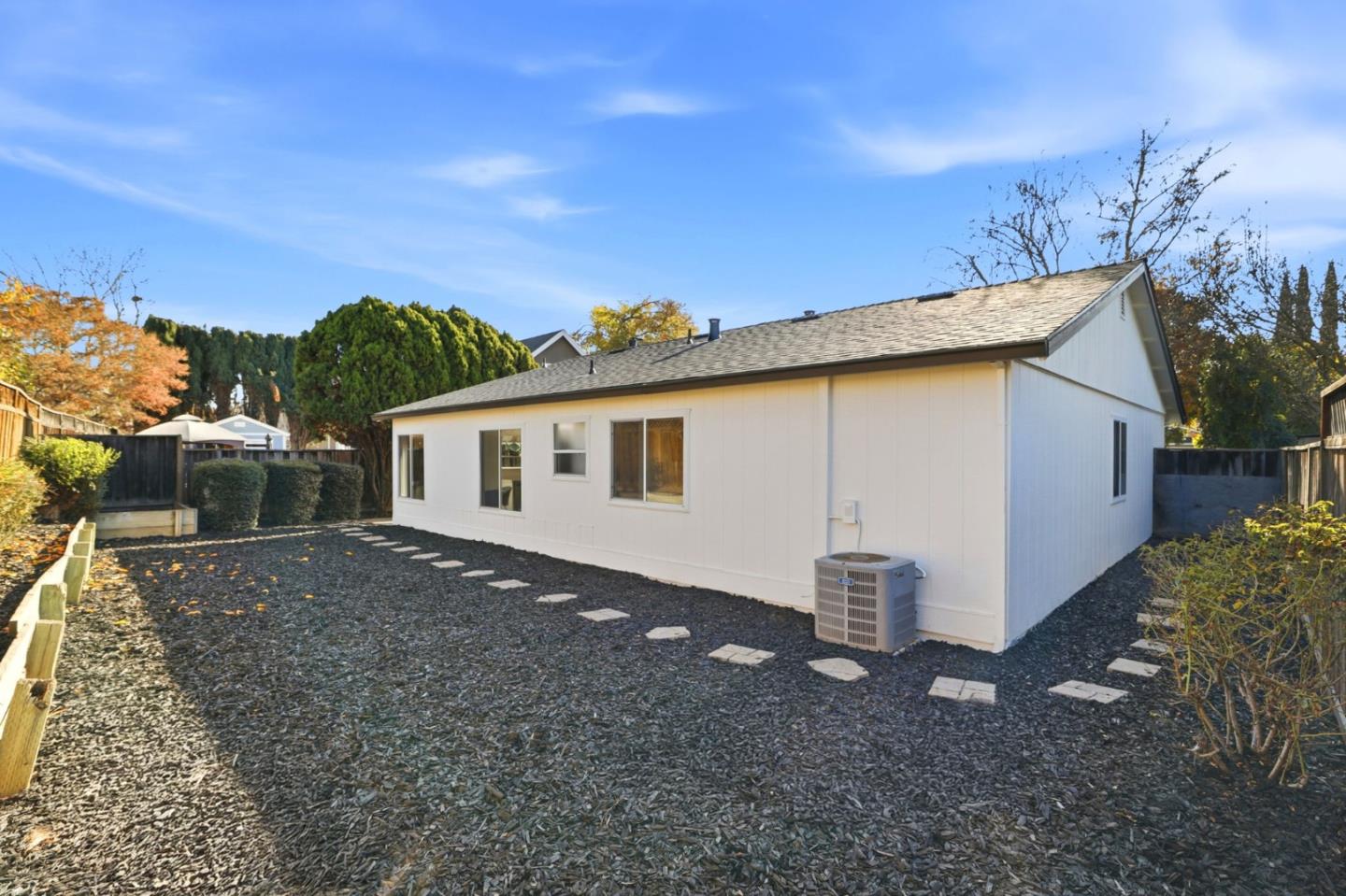 Detail Gallery Image 14 of 14 For 7085 via Pacifica, San Jose,  CA 95139 - 4 Beds | 2 Baths