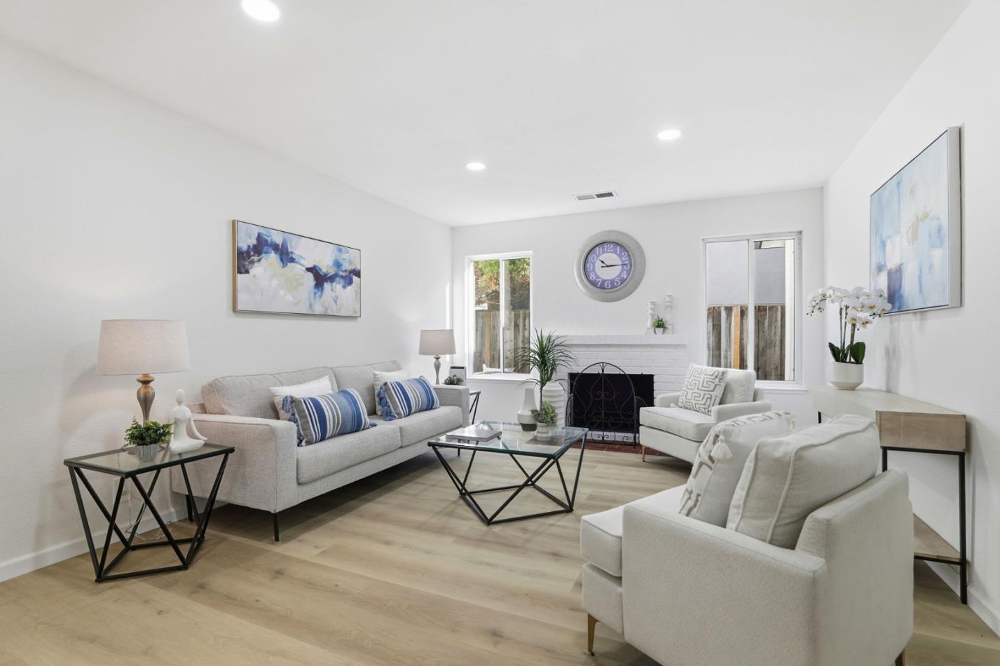 Detail Gallery Image 2 of 14 For 7085 via Pacifica, San Jose,  CA 95139 - 4 Beds | 2 Baths