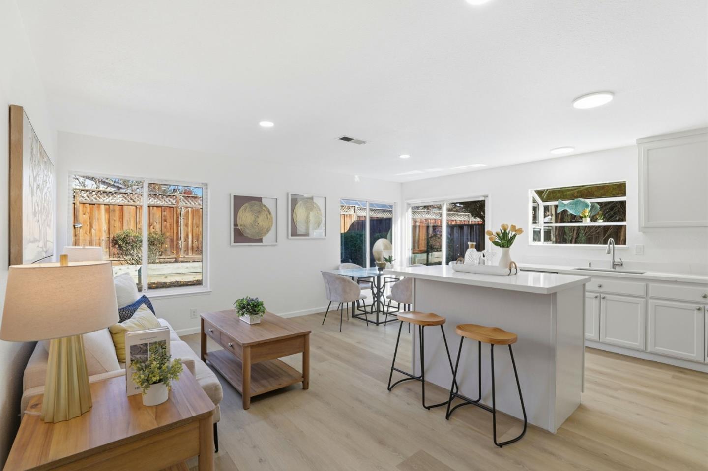 Detail Gallery Image 3 of 14 For 7085 via Pacifica, San Jose,  CA 95139 - 4 Beds | 2 Baths