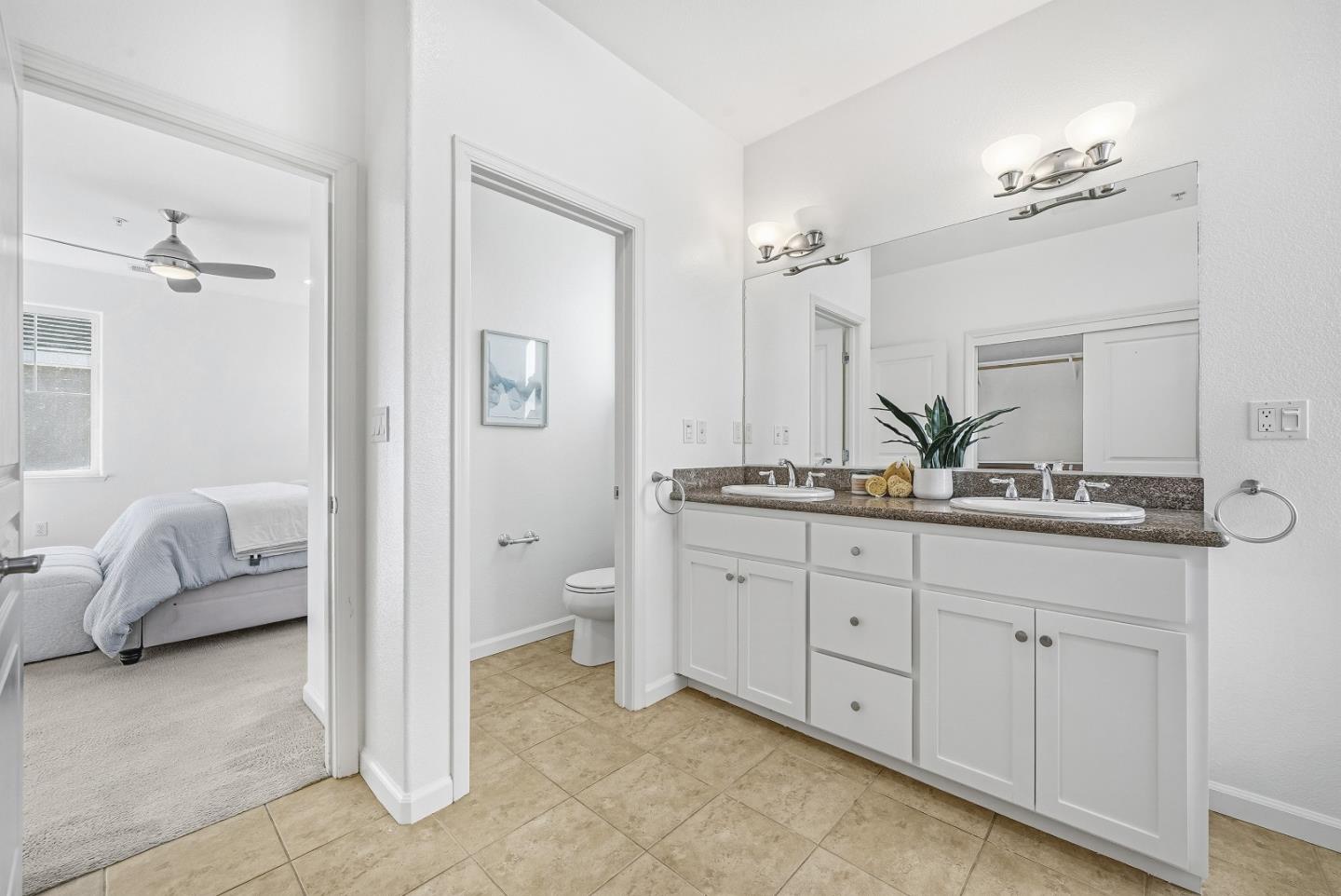 Detail Gallery Image 35 of 57 For 1421 Rosemary St, Menlo Park,  CA 94025 - 4 Beds | 3 Baths