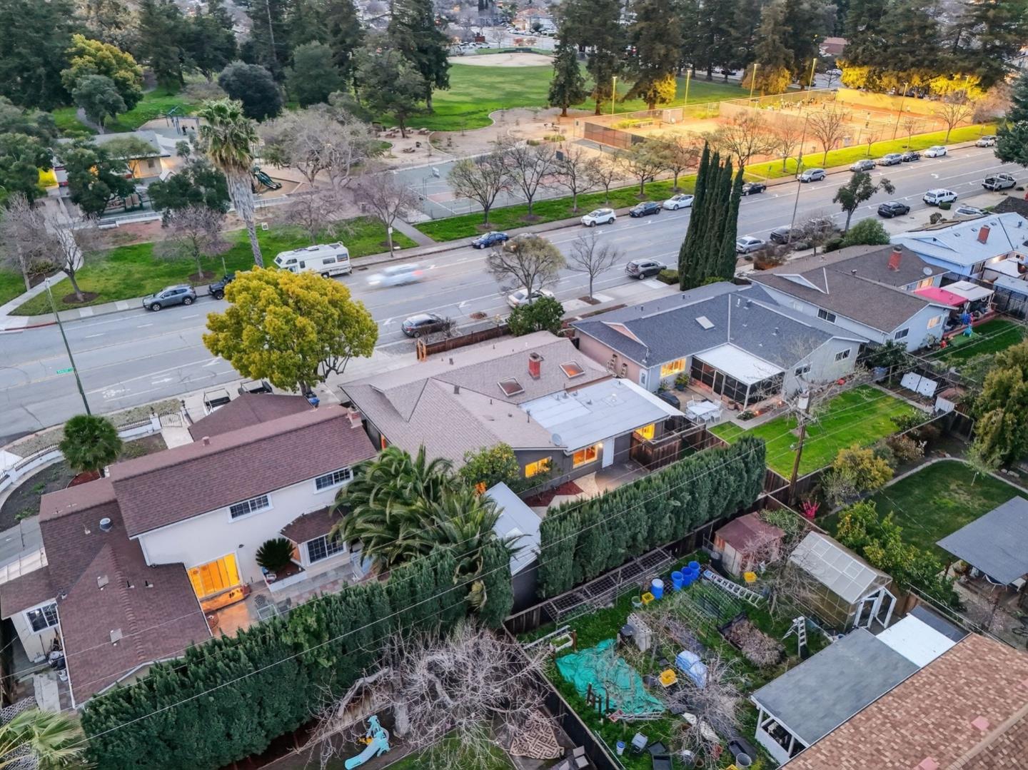 Detail Gallery Image 41 of 45 For 3320 Cherry Ave, San Jose,  CA 95118 - 5 Beds | 3/1 Baths