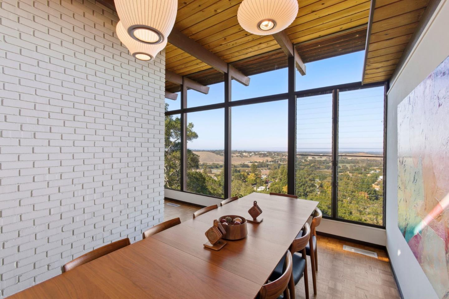 Detail Gallery Image 14 of 33 For 410 Conil Way, Portola Valley,  CA 94028 - 5 Beds | 3/1 Baths