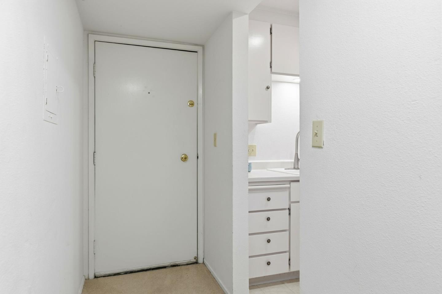 Photo #4: ML82029827 Listing: Photo #4