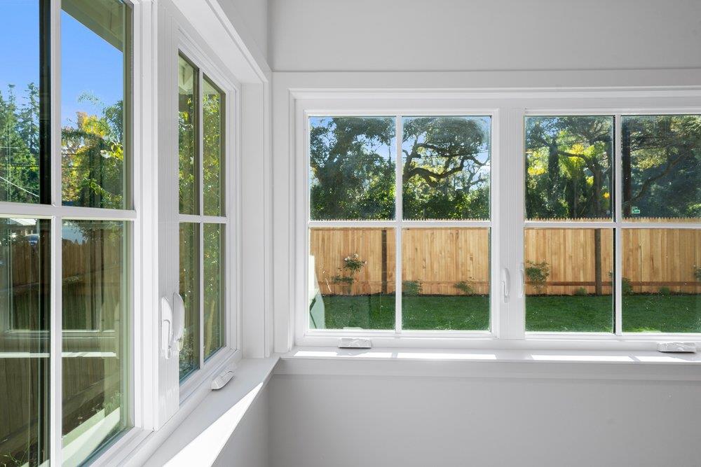 Detail Gallery Image 19 of 23 For 1010 Ringwood Ave, Menlo Park,  CA 94025 - 4 Beds | 2/1 Baths