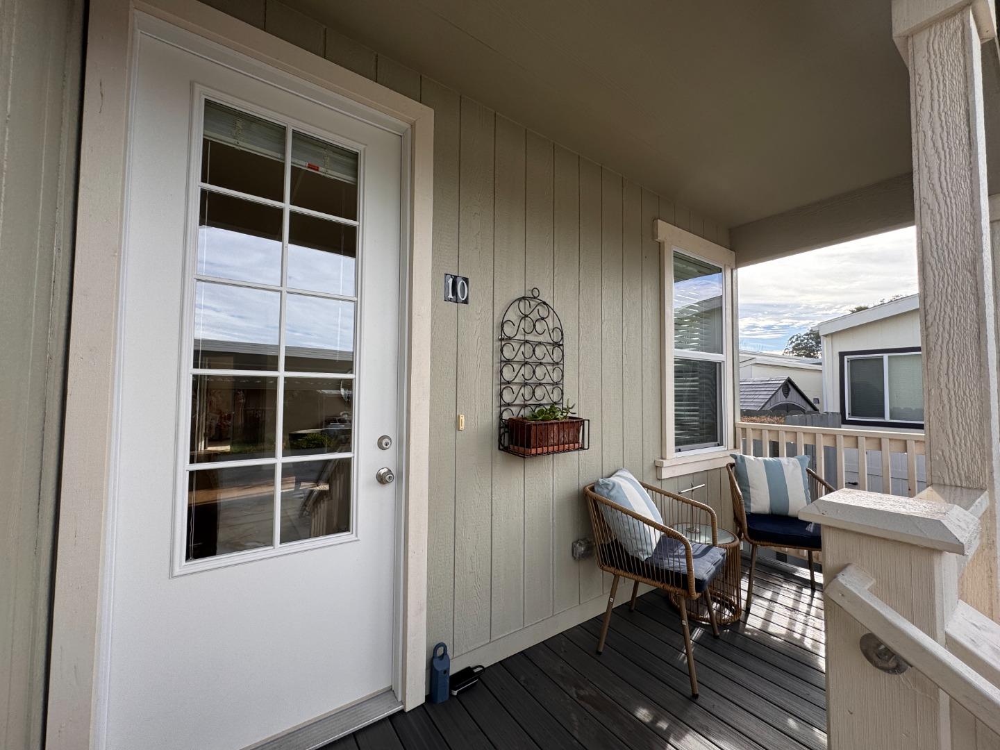 Detail Gallery Image 2 of 32 For 10 Coral Way #10,  Half Moon Bay,  CA 94019 - 3 Beds | 2 Baths