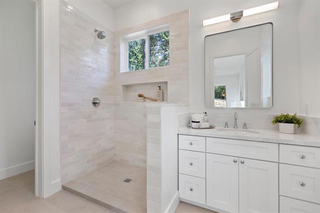 Detail Gallery Image 19 of 34 For 125 Fallen Leaf Dr, Boulder Creek,  CA 95006 - 3 Beds | 2 Baths