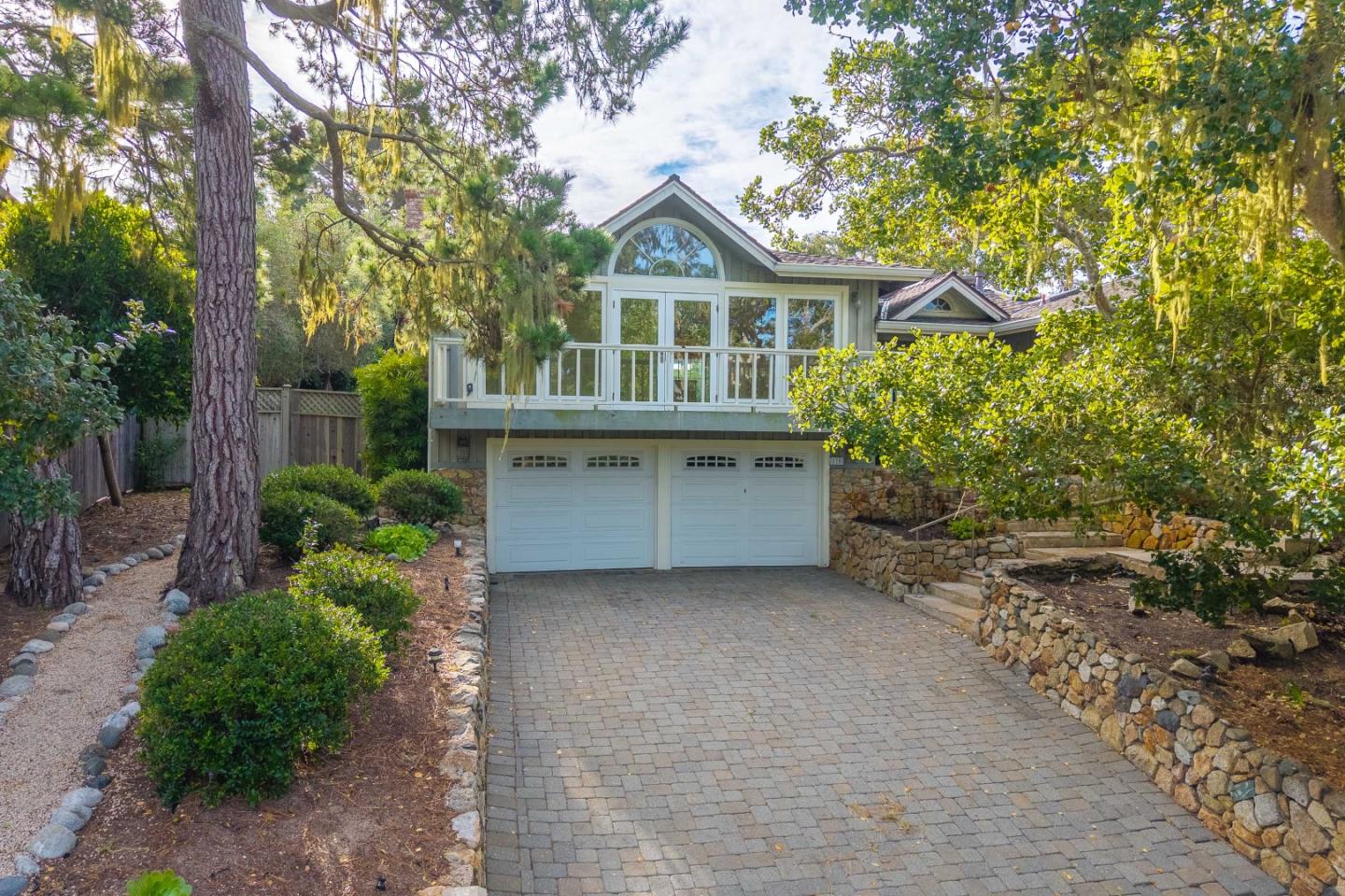 Detail Gallery Image 12 of 60 For 176 Sonoma Ln, Carmel,  CA 93923 - 3 Beds | 3 Baths