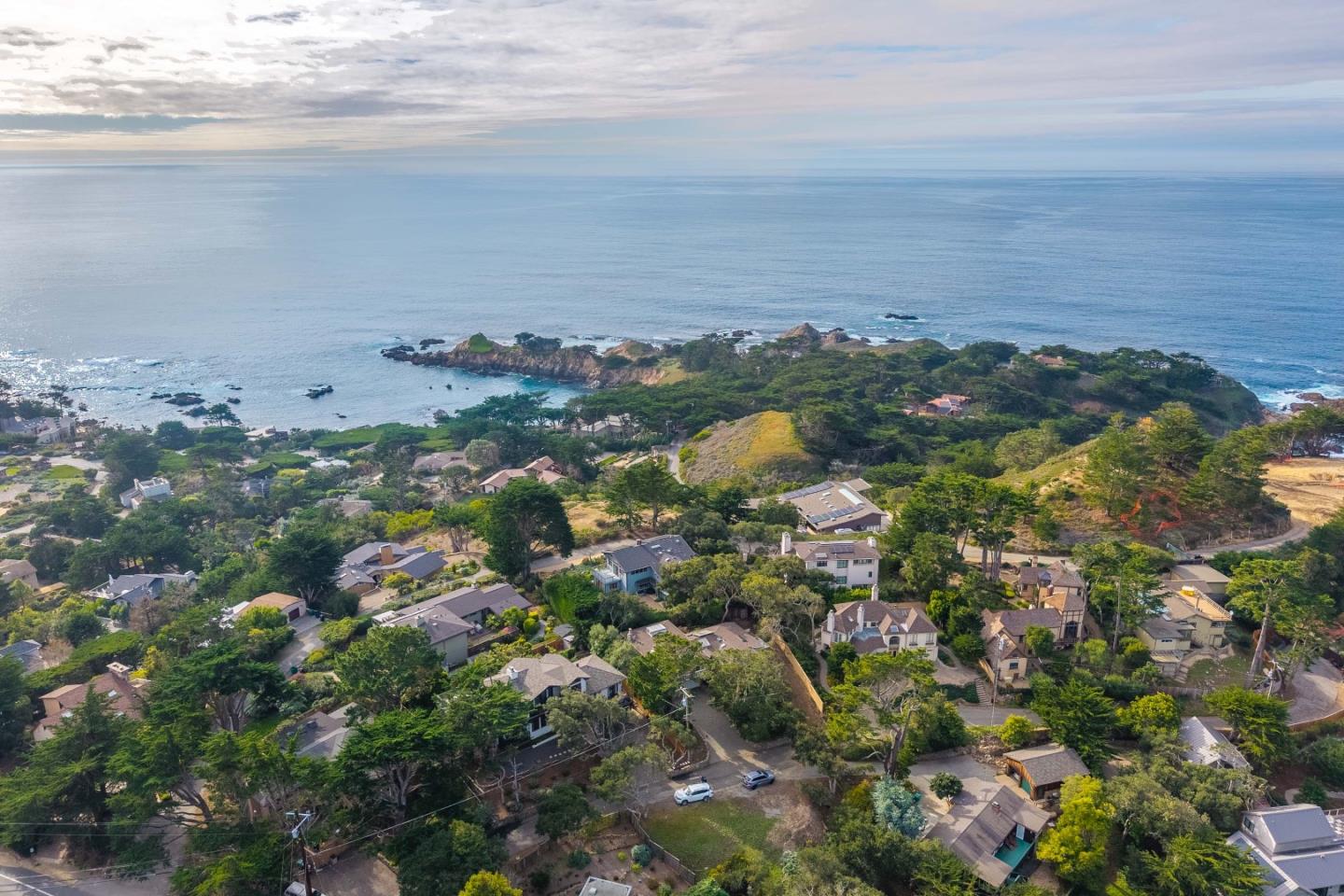 Detail Gallery Image 15 of 60 For 176 Sonoma Ln, Carmel,  CA 93923 - 3 Beds | 3 Baths