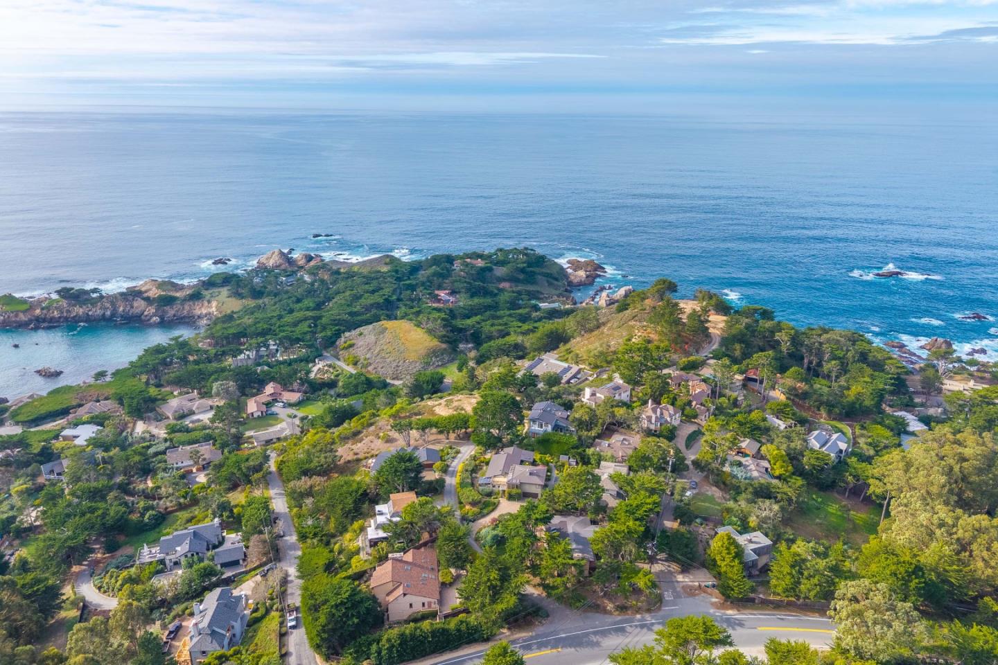 Detail Gallery Image 17 of 60 For 176 Sonoma Ln, Carmel,  CA 93923 - 3 Beds | 3 Baths