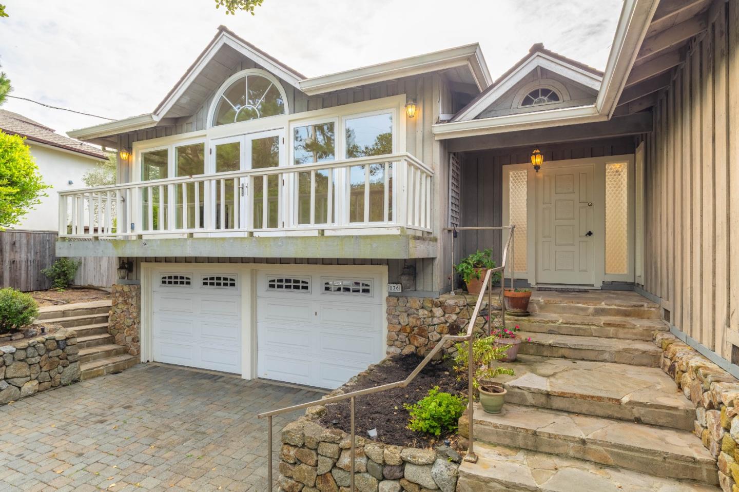 Detail Gallery Image 2 of 60 For 176 Sonoma Ln, Carmel,  CA 93923 - 3 Beds | 3 Baths