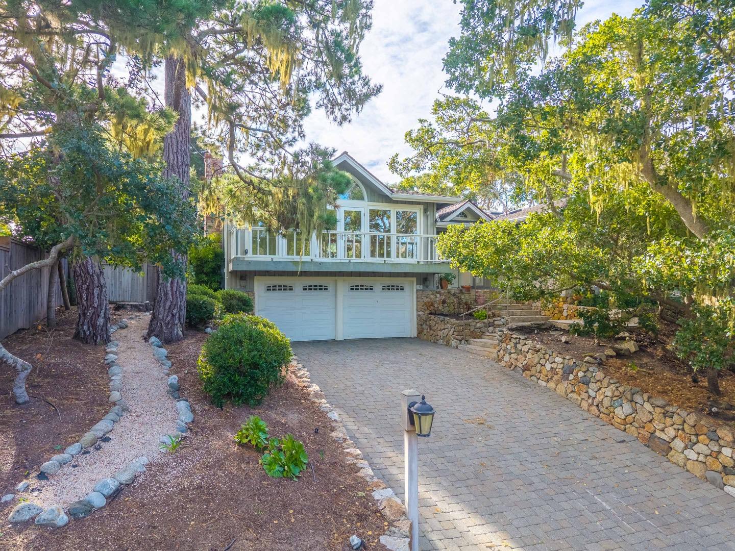 Detail Gallery Image 25 of 60 For 176 Sonoma Ln, Carmel,  CA 93923 - 3 Beds | 3 Baths