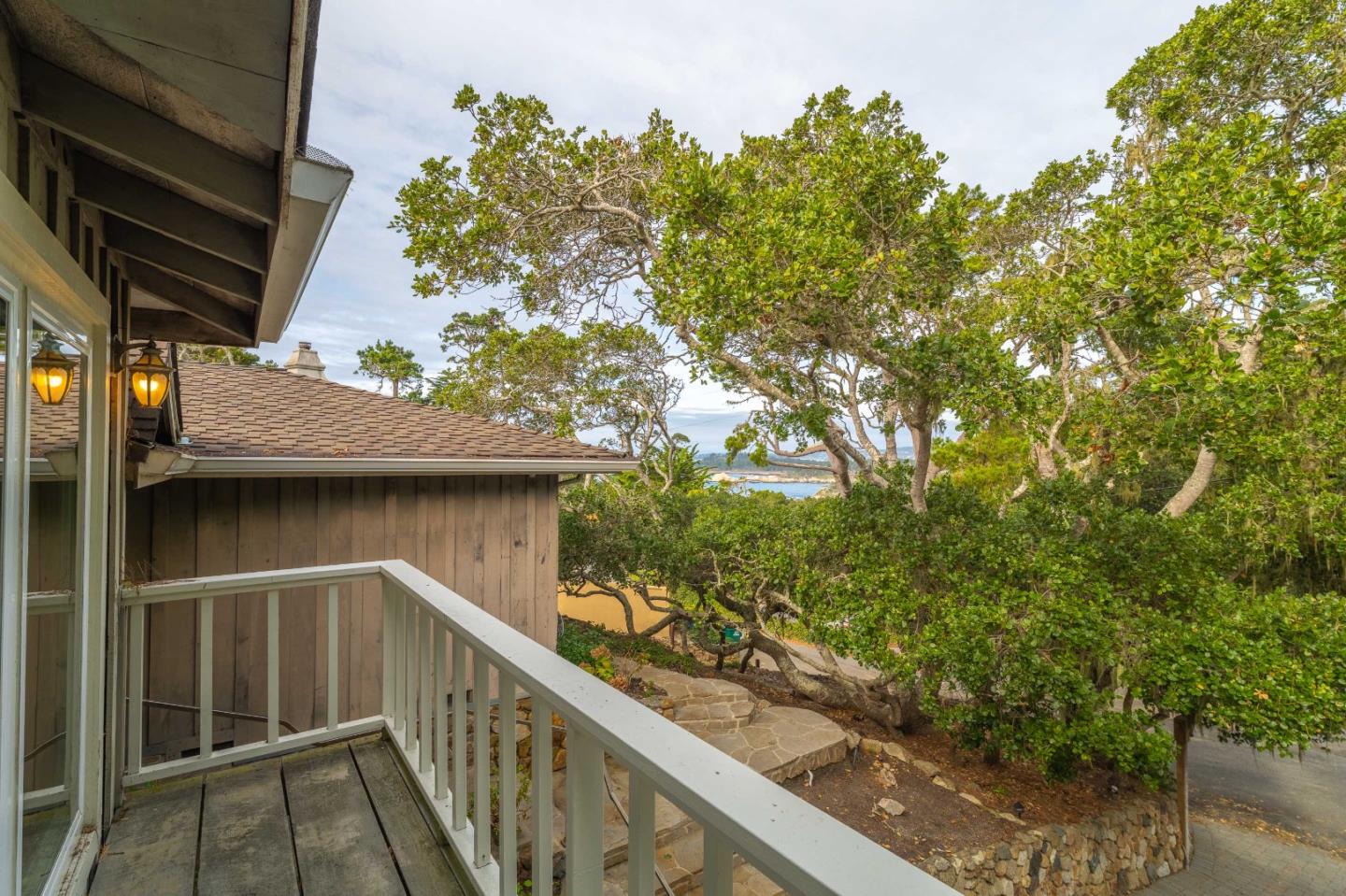 Detail Gallery Image 26 of 60 For 176 Sonoma Ln, Carmel,  CA 93923 - 3 Beds | 3 Baths