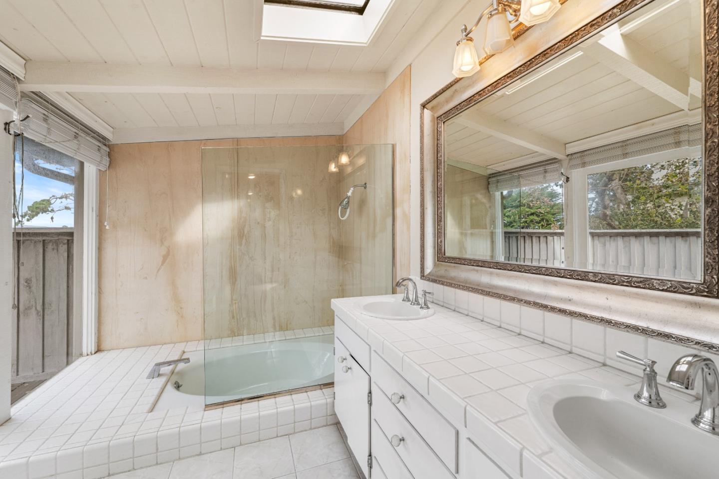 Detail Gallery Image 39 of 60 For 176 Sonoma Ln, Carmel,  CA 93923 - 3 Beds | 3 Baths