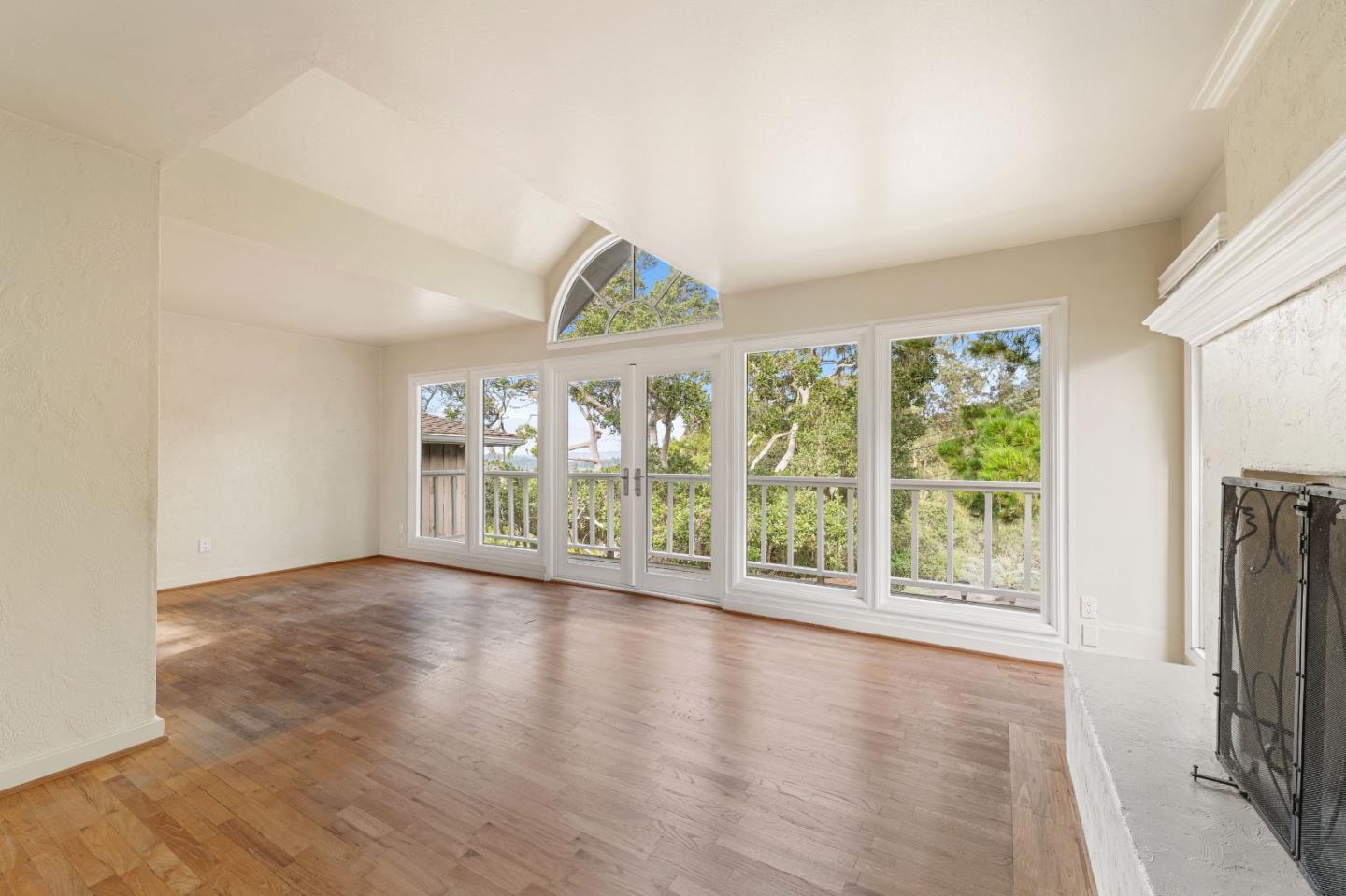 Detail Gallery Image 49 of 60 For 176 Sonoma Ln, Carmel,  CA 93923 - 3 Beds | 3 Baths