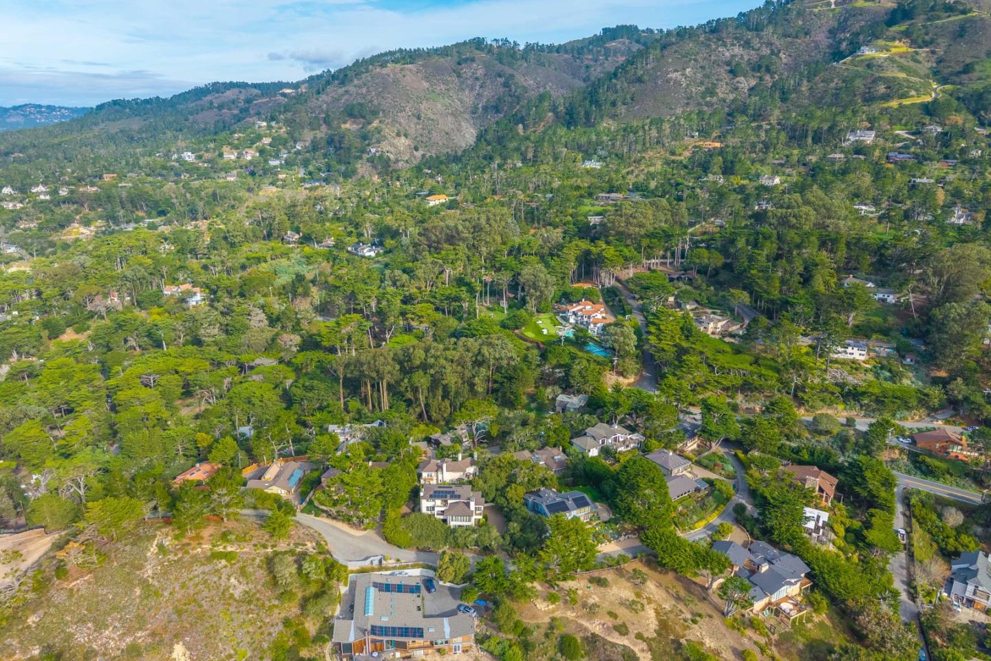 Detail Gallery Image 6 of 60 For 176 Sonoma Ln, Carmel,  CA 93923 - 3 Beds | 3 Baths