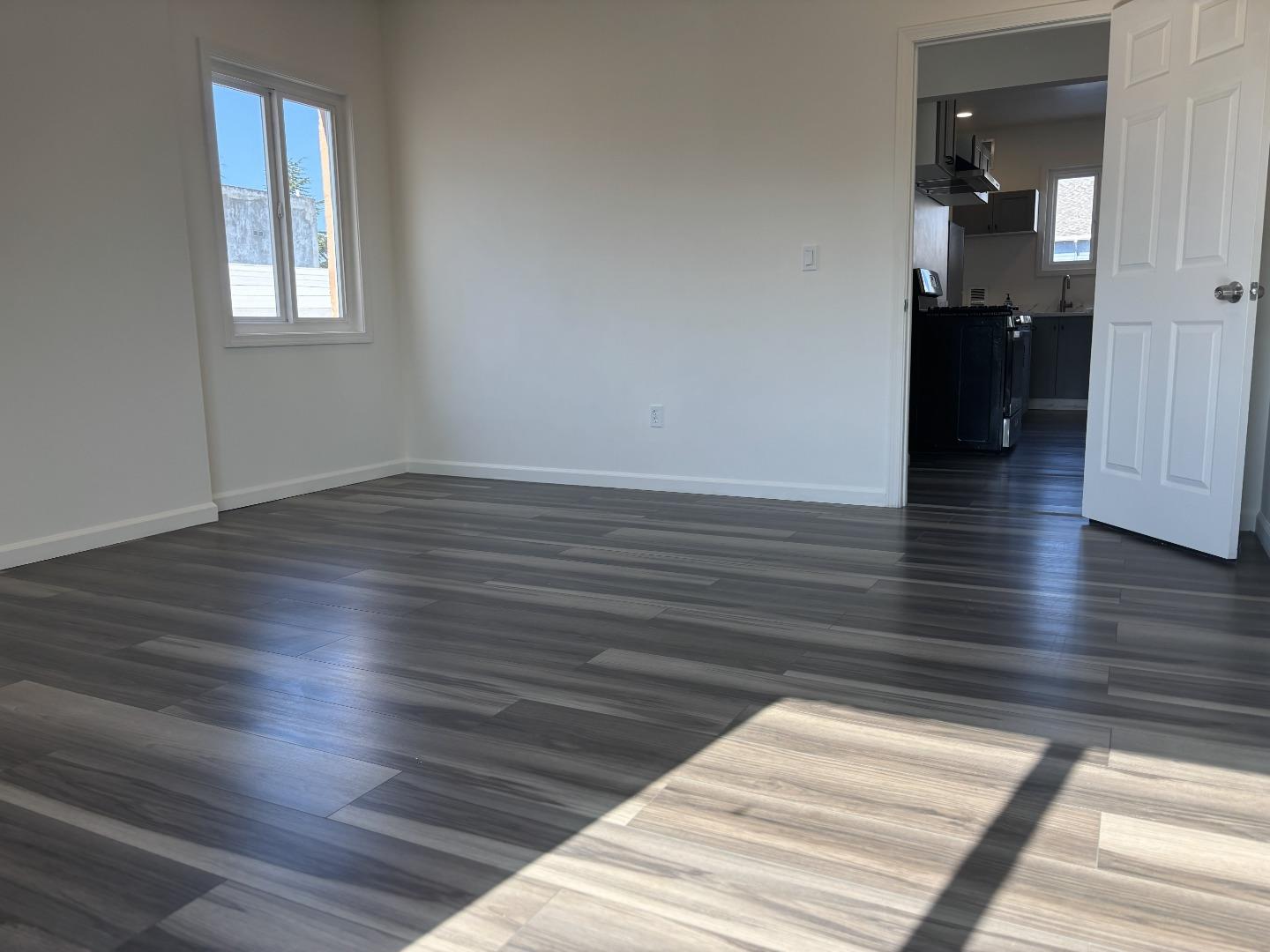 Detail Gallery Image 6 of 21 For 706 N San Mateo Dr, San Mateo,  CA 94401 - – Beds | – Baths