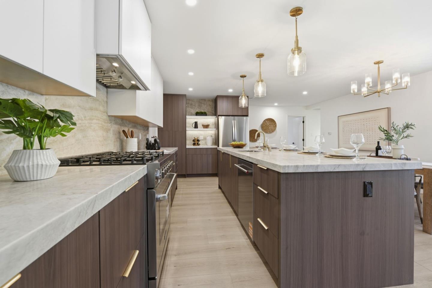 Detail Gallery Image 11 of 36 For 315 W Meadow Dr, Palo Alto,  CA 94306 - 4 Beds | 2 Baths