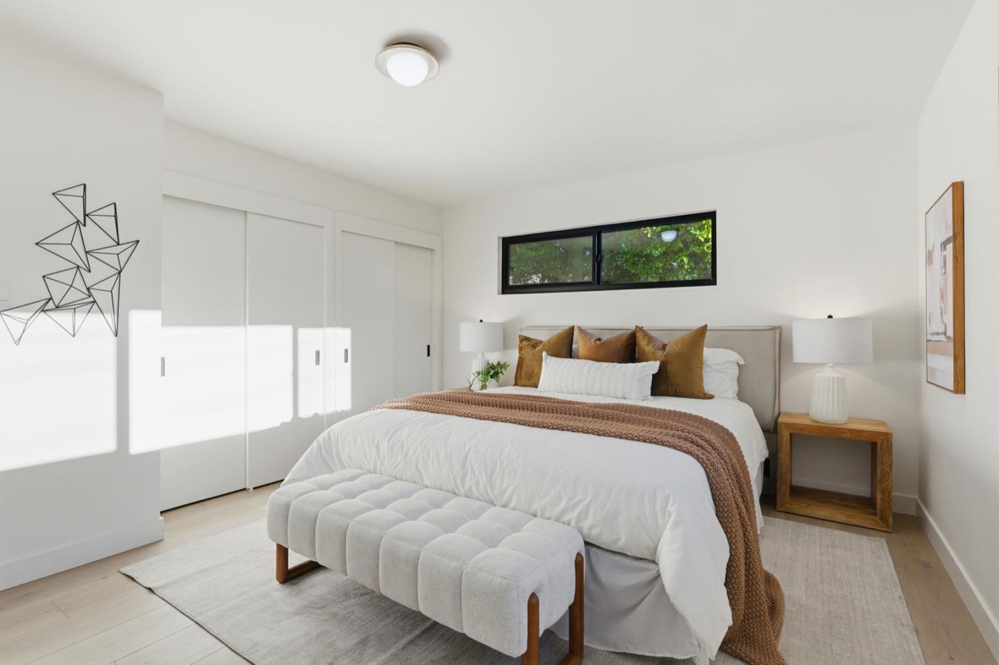 Detail Gallery Image 20 of 36 For 315 W Meadow Dr, Palo Alto,  CA 94306 - 4 Beds | 2 Baths