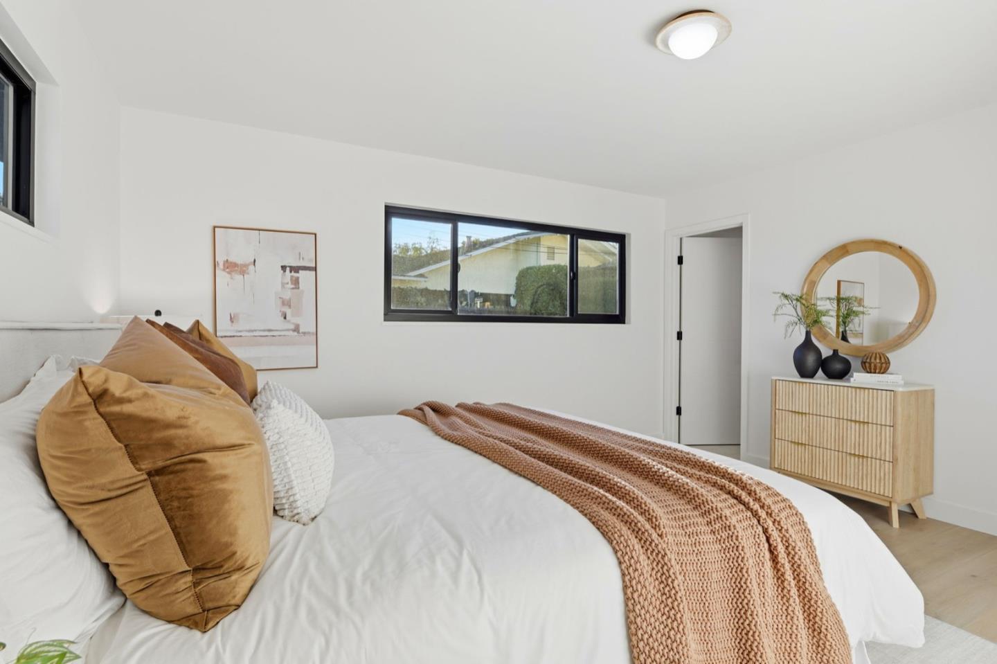 Detail Gallery Image 22 of 36 For 315 W Meadow Dr, Palo Alto,  CA 94306 - 4 Beds | 2 Baths