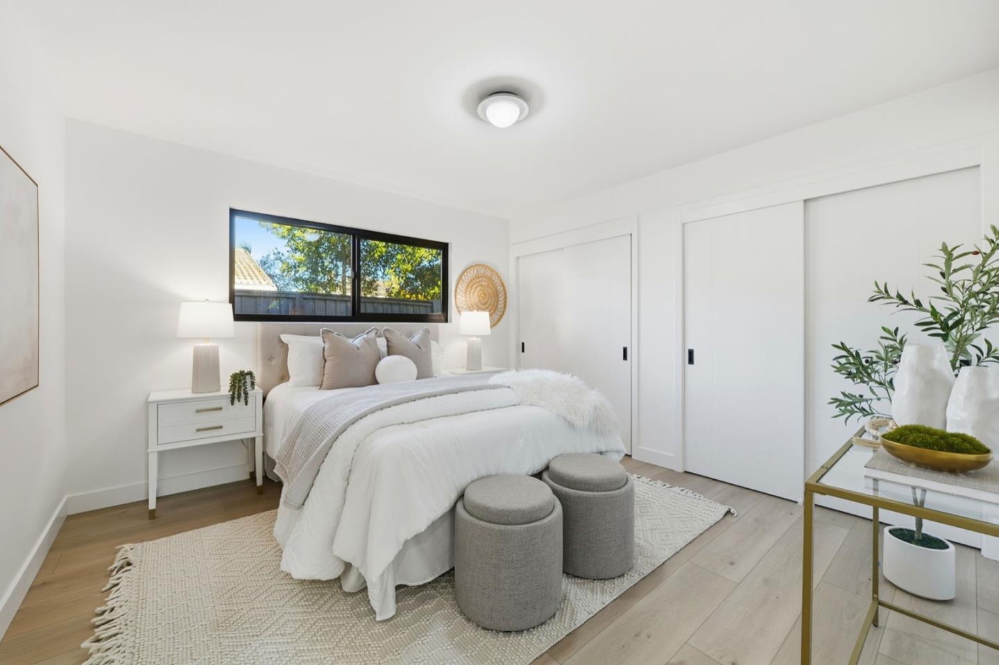 Detail Gallery Image 27 of 36 For 315 W Meadow Dr, Palo Alto,  CA 94306 - 4 Beds | 2 Baths