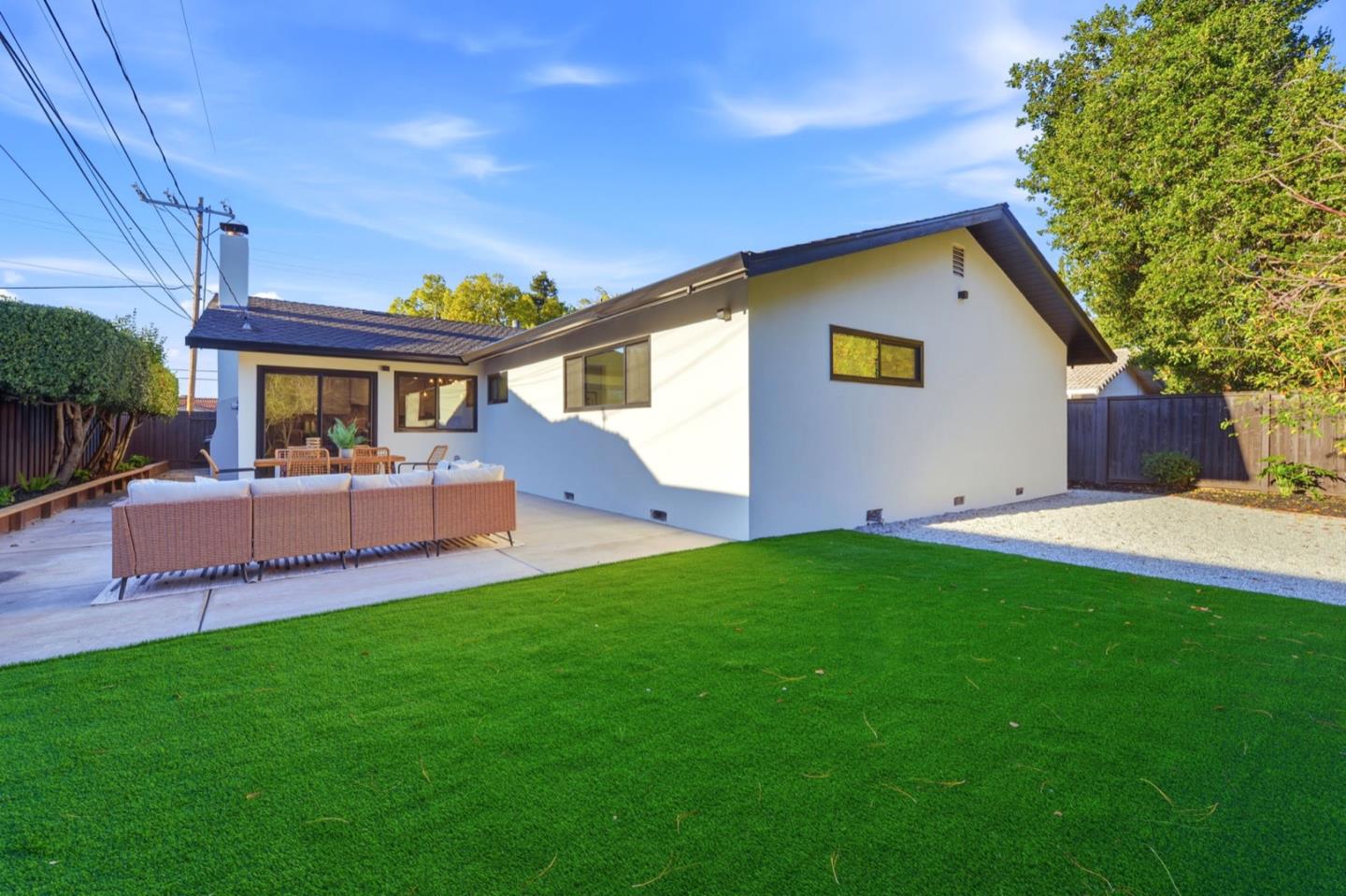 Detail Gallery Image 35 of 36 For 315 W Meadow Dr, Palo Alto,  CA 94306 - 4 Beds | 2 Baths